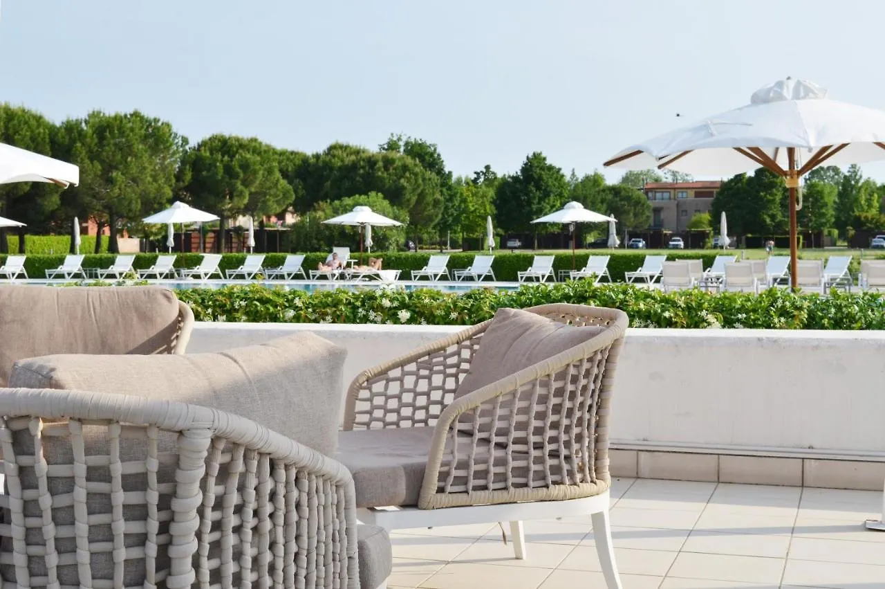 アパート Golf Jesolo Village ➔ Attico Con Piscina